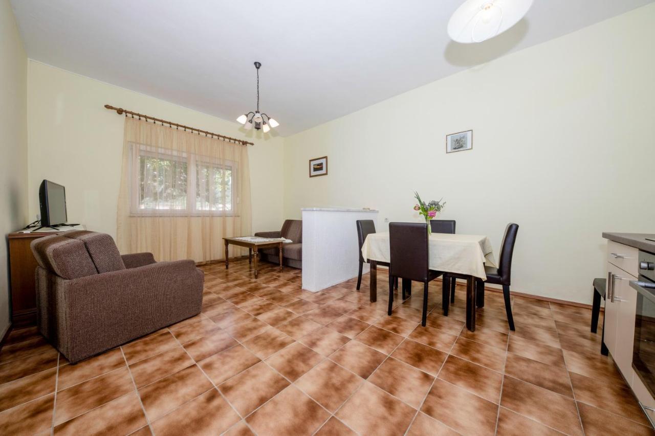 Apartments By The Sea Supetarska Draga - Donja, Rab - 11769 Exterior foto