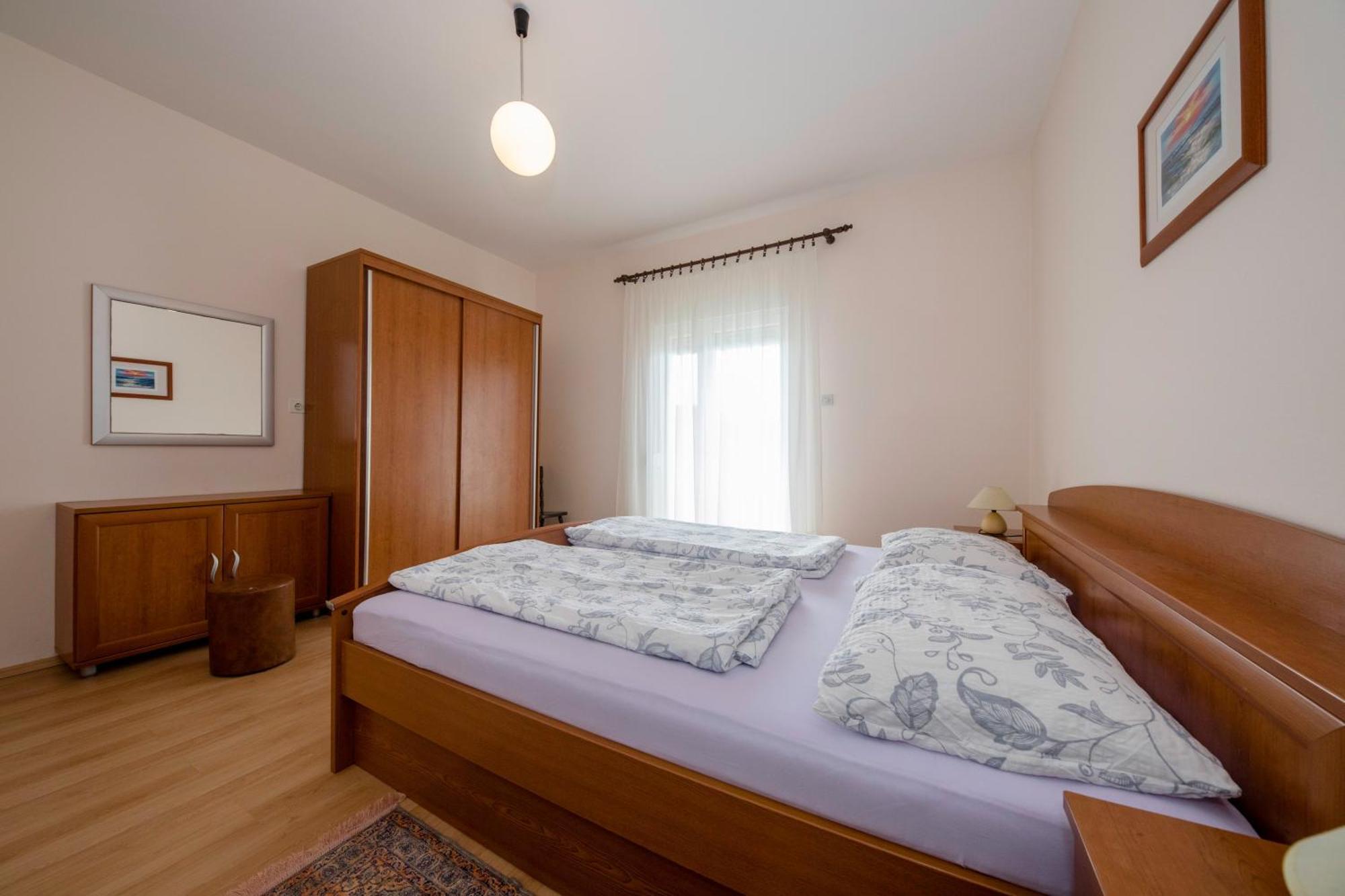 Apartments By The Sea Supetarska Draga - Donja, Rab - 11769 Zimmer foto